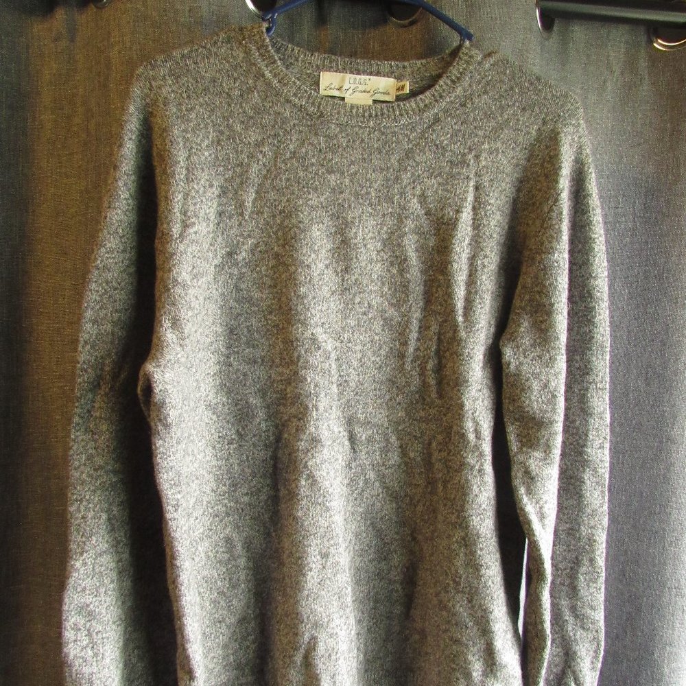 Grey Knitted Pullover sweater. Small mens